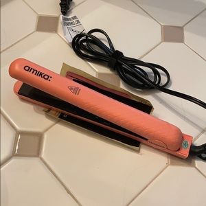 Amika hair straightener limited edition